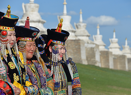 Naadam, le Transmongolien d'est en ouest : Pékin  Oulan-Bator  Iekaterinbourg  Moscou (TS-19)